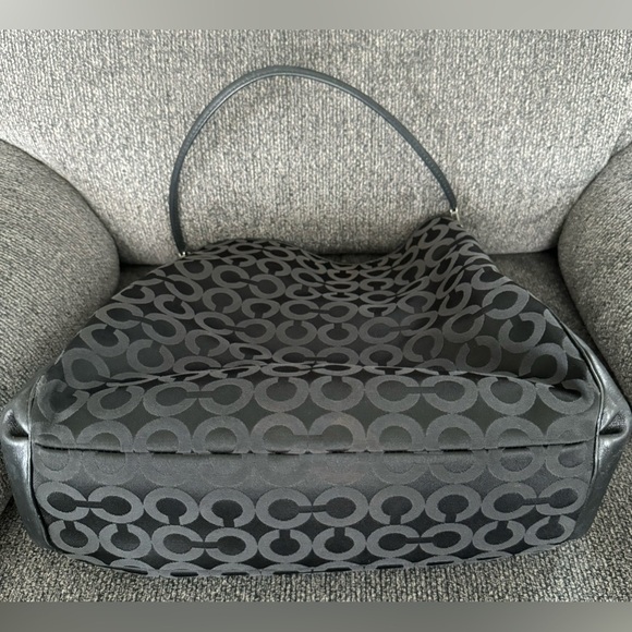 Authentic Coach bag! Perfect for everyday use 🚨 SEND ME OFFER 🚨 - Picture 3 of 16